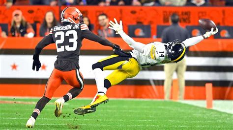 George Pickens' one-handed catch sets up Steelers' first touchdown against Browns - ESPN