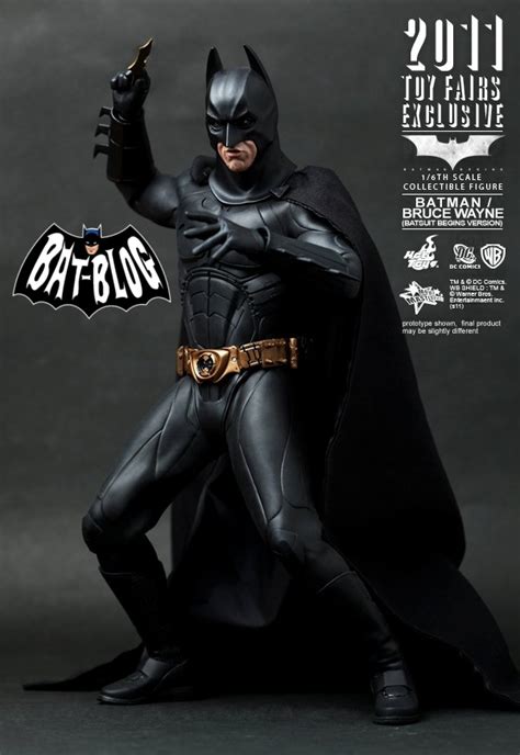 BAT - BLOG : BATMAN TOYS and COLLECTIBLES: Hot Toys's New BATMAN BEGINS Batman/ Bruce Wayne ...