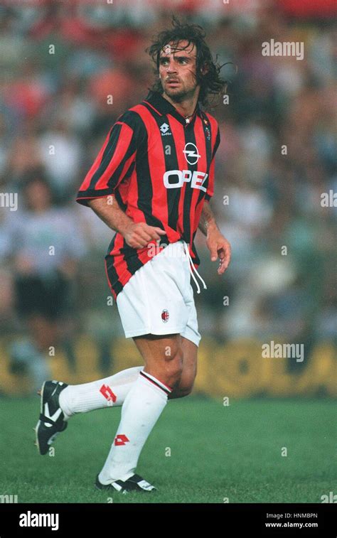 MARCO SIMONE AC MILAN 09 August 1995 Stock Photo - Alamy