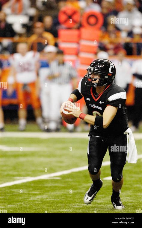 Cincinnati bearcats hi-res stock photography and images - Alamy