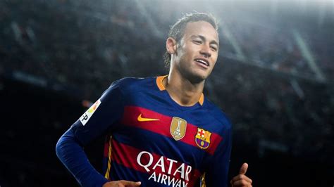 Neymar makes the cut for the 2016 Ballon d’Or