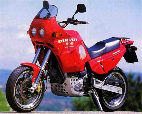 CAGIVA Elefant E900 (1994-1995) Specs, Performance & Photos - autoevolution