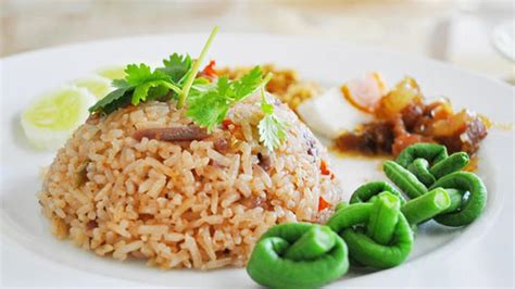 Resep Nasi Goreng Ikan Asin Pedas - Lifestyle Fimela.com