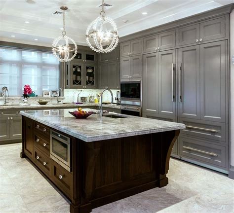 32 Stylish Ways To Work With Gray Kitchen Cabinets