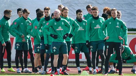 Werder Bremen verzichtet wegen des Coronavirus aufs Team-Training ...