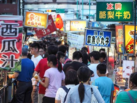 20 Best Night Markets in Taipei (+ What To Eat at Each One!) - Spiritual Travels | Night market ...