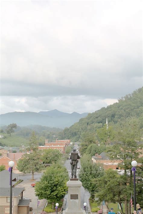 Sylva, NC | North carolina homes, Mountain town, Nc mountains