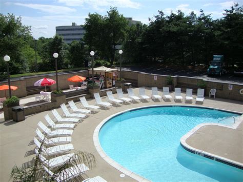 Radisson Hotel Philadelphia Northeast Pool: Pictures & Reviews ...