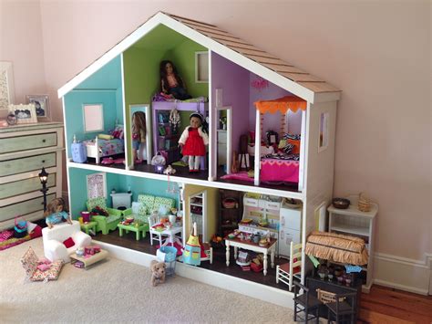 This dollhouse is 7 feet wide and a little over 6 feet tall. Made in 2 separate pi… | American ...