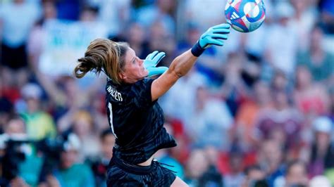 Alyssa Naeher saves today: USWNT goalie brilliance helps USA women's ...