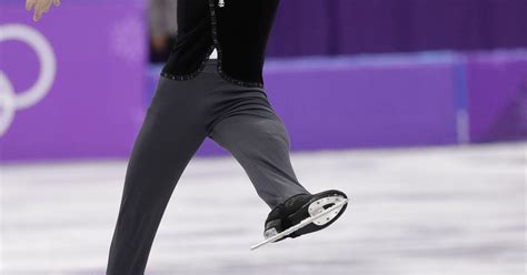 Japan's Hanyu sets Olympic record in short program