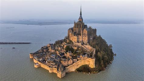 Normandy's Fairytale Castle - Amazing Places - YouTube