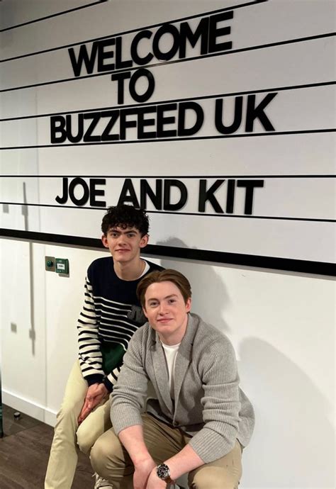 joe locke and kit connor, buzzfeed uk interview for heartstopper netflix | Parejas de tv ...