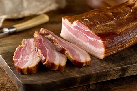 5 Substitutes for Pancetta (Veg & Non-Veg) - Naturally Daily