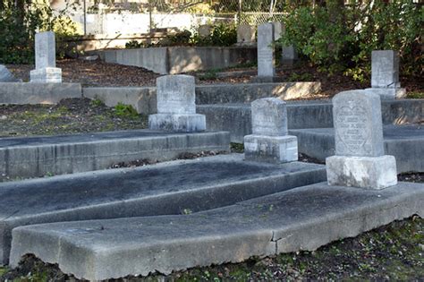 Graves at Old Holy Cross Cemetery | With burials dating as e… | Flickr