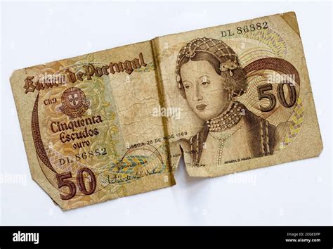 Old Portuguese Bank Note Stock Photo - Alamy