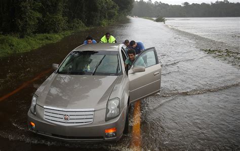 Live Updates: At Least 43 People Have Died In Hurricane Florence — And ...