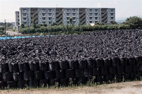 Stunning Photos Of The Abandoned Fukushima Exclusion Zone Turning Into ...