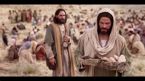 Jesus Feeds 5000 - YouTube