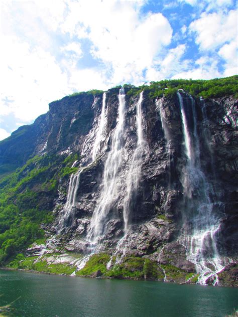 Cascade des 7 sœurs, Geirangerfjord, Norvège, mai 2013 2013, Mai ...