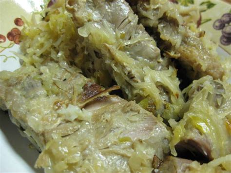 Spare Ribs With Sauerkraut Recipe - Food.com