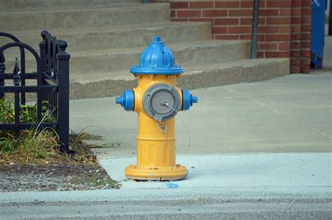 How Do Fire Hydrants Actually Work? - Crisp LaDew Fire