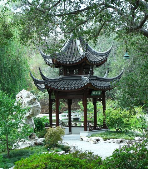 Pin by Marianne Gedde on Travel | Chinese garden, Pagoda garden ...