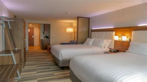 Holiday Inn Express & Suites Miami Airport East, an IHG Hotel - Hotel - Miami, FL 33142