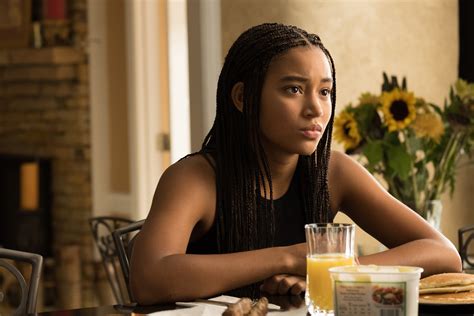 The Hate U Give: Amandla Stenberg’s Starr Is Trapped Between 2 Worlds ...