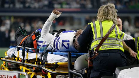 Dallas Cowboys player Allen Hurns suffers gruesome leg injury in playoff game | Fox News