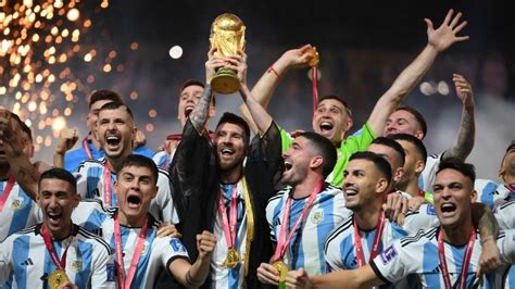 Una locura! Two million fans vie for tickets to Argentina’s homecoming match | Buenos Aires Times