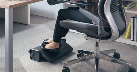Here are 10 Most Wanted Standing Desk Accessories of 2019