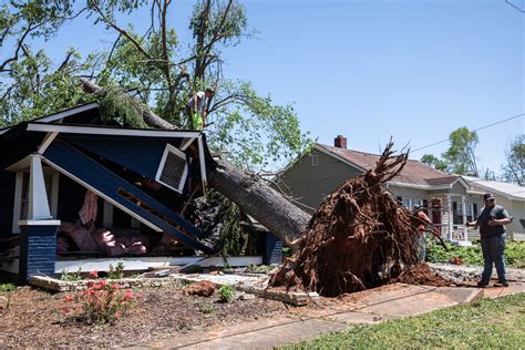 21 tornadoes that hit SC destroyed over 1,500 homes