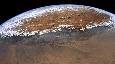 Himalayas, Near and Far: Two Astronauts. Two Clear Days. Two Gorgeous ...