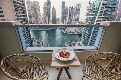 Deluxe Dubai Marina Sea View Apartment, Pool&View in United Arab ...