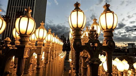 'Urban Light': Everything you didn't know about L.A.'s beloved landmark - Los Angeles Times