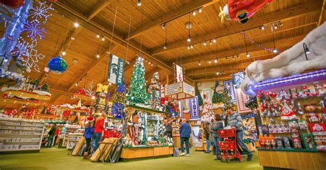 Discover The Story Behind The World’s Largest Christmas Store: Bronner’s CHRISTmas Wonderland