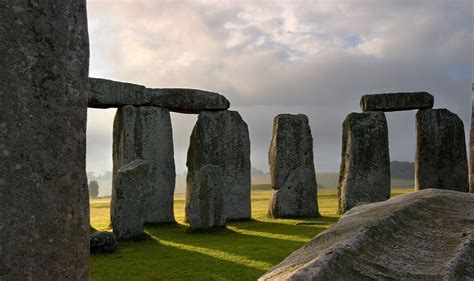 Stonehenge mystery solved as key link found to origin of megalith's ...