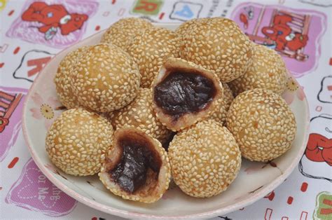 Veronica's Kitchen: Deep Fried Sesame Seed Balls- (Jian-dui) 煎堆