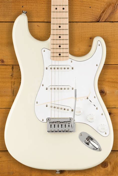 Squier Affinity Stratocaster Maple Olympic White - Peach Guitars