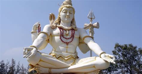 Lord Shiva Mantra In Sanskrit || 108 Names Of Lord Shiva || भगवान शिव के 108 नाम || - SimplyHindu