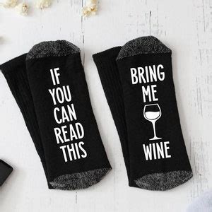 If You Can Read This, Bring Me Wine Novelty Socks Mother's Day Gift Gift for Her Gift for ...