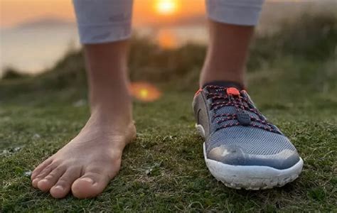 What’s the deal with barefoot running? The benefits, risks and shoes | Running Shoes Guru