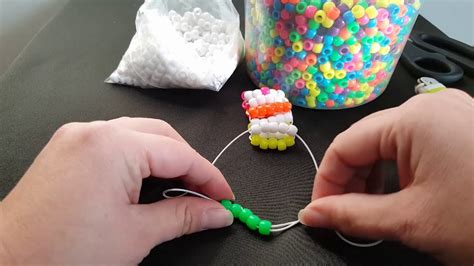 Kandi cuff tutorial - YouTube