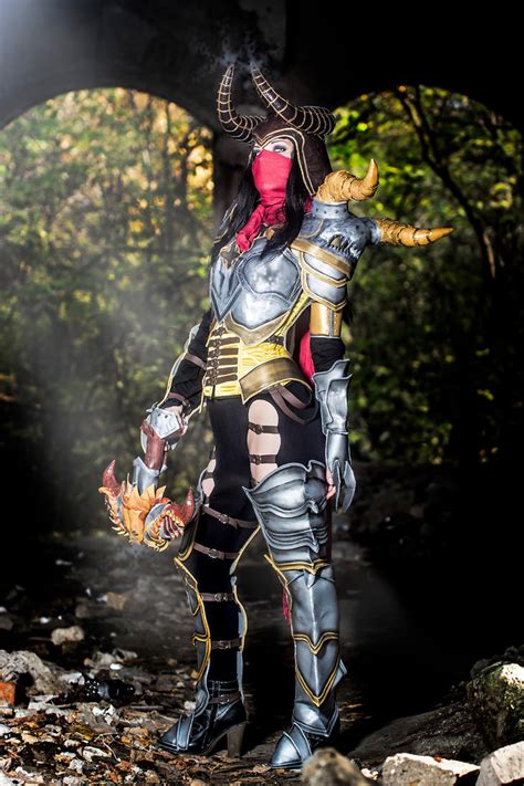 Diablo 3 - Demon Hunter Cosplay by MiharuCosplay on DeviantArt