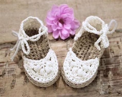 Pin on Crochet baby shoes