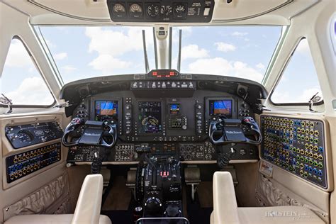 2012 King Air 350i – FL-822 – N935JC – Cockpit RGB | AeroClassifieds