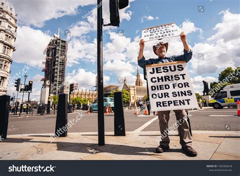 London Uk 06202020 Street Preacher Outside Foto de stock 1760366618 | Shutterstock