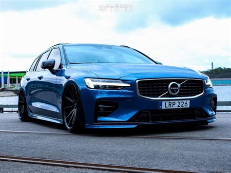 Volvo V60 R-Design - Custom Rohana Wheels | Volvo v60, Volvo, Volvo s90