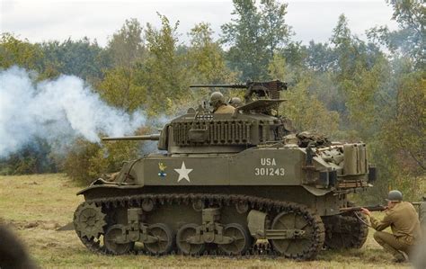 M22 Locust | US Army M22 Locust tank is used by cover to hel… | Flickr